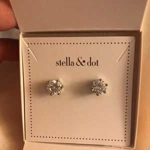 Stella & Dot Sparkle Studs